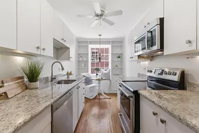 37 Beacon St #23, Boston, MA 02108 - Photo 9