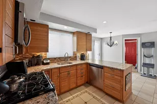 34 Copperwood Dr, Stoughton, MA 02072 - Photo 7