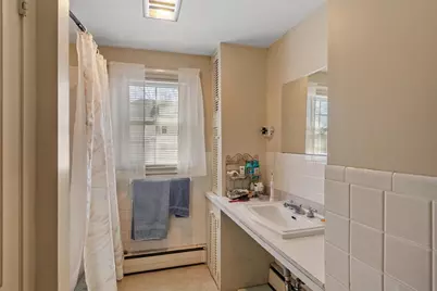 100 Burncoat St, Worcester, MA 01605 - Photo 11