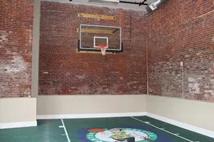 64 Beacon St, Worcester, MA 01608 - Photo 17