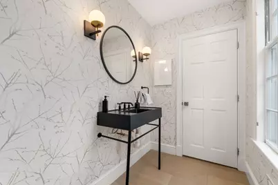 389 Grove St, Needham, MA 02492 - Photo 9