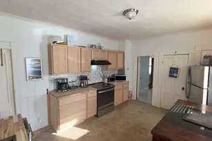 24 Hampden St, West Springfield, MA 01089 - Photo 3