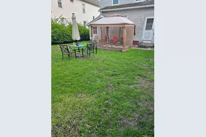 24 Hampden St, West Springfield, MA 01089 - Photo 15