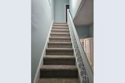 24 Hampden St, West Springfield, MA 01089 - Photo 9