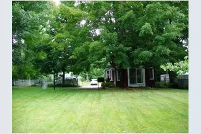 46 Chestnut Street, East Longmeadow, MA 01028 - Photo 5