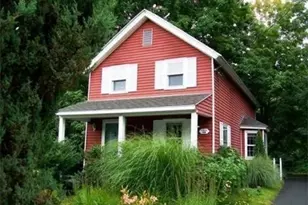 46 Chestnut St, East Longmeadow, MA 01028 - Photo 1