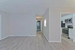 14 Maple Crest Cir, Holyoke, MA 01040 - Photo 9