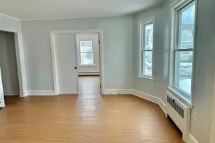 187 White St, Lowell, MA 01854 - Photo 9