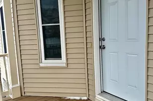 187 White St, Lowell, MA 01854 - Photo 5