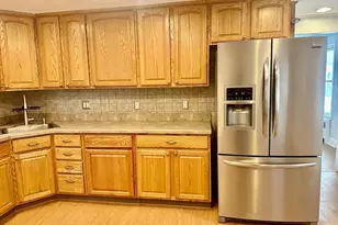 187 White St, Lowell, MA 01854 - Photo 15