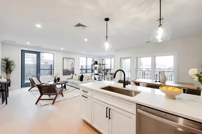 62 Foundry St #402, Wakefield, MA 01880 - Photo 5