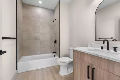 453 Franklin #303, Melrose, MA 02176 - Photo 7