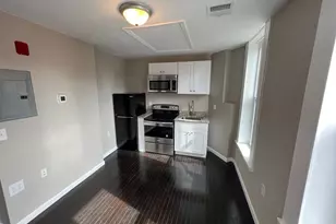 197 Appleton St, Lowell, MA 01852 - Photo 3