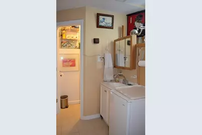 217 Reservoir Rd #2, Brookline, MA 02467 - Photo 9