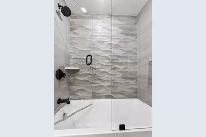 613 E 6th St #3, Boston, MA 02127 - Photo 29