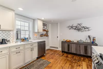 8 Osborne #1, Salem, MA 01970 - Photo 7