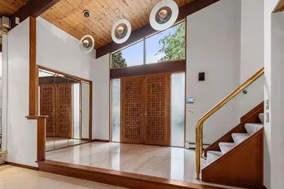 133 Oak Hill St, Newton, MA 02459 - Photo 3