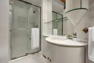 133 Oak Hill St, Newton, MA 02459 - Photo 15