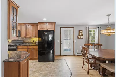 52 Birch St, Plymouth, MA 02360 - Photo 9