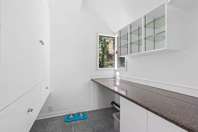 331 Heath Street, Brookline, MA 02467 - Photo 11