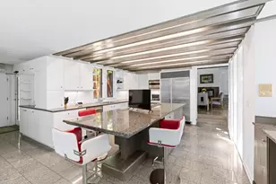 331 Heath St, Brookline, MA 02467 - Photo 9