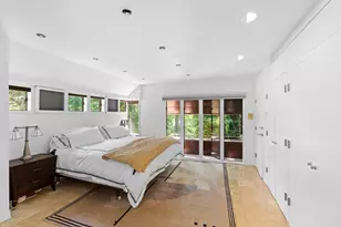 331 Heath St, Brookline, MA 02467 - Photo 17