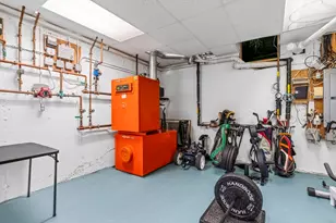 331 Heath St, Brookline, MA 02467 - Photo 25