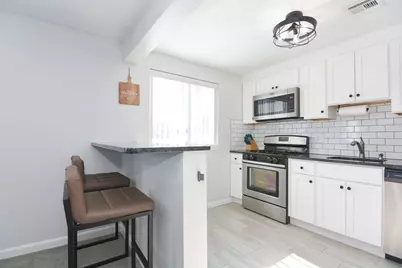 360 Littleton Rd #A4, Chelmsford, MA 01824 - Photo 5