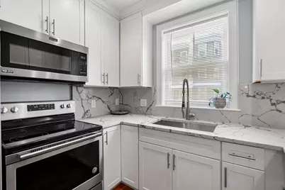 14 Farragut Ave. #1, Somerville, MA 02144 - Photo 5