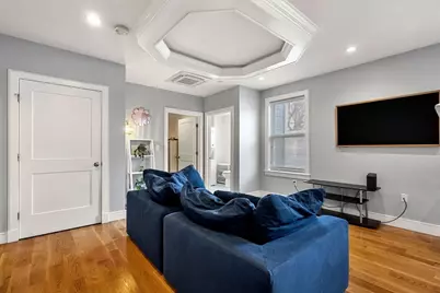 14 Farragut Ave. #1, Somerville, MA 02144 - Photo 9