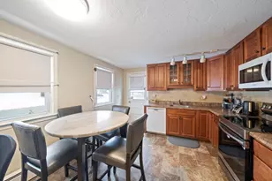 29 Hillcrest Ave, Brockton, MA 02301 - Photo 7