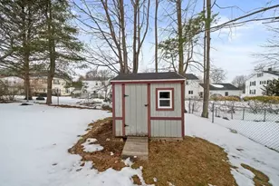 29 Hillcrest Ave, Brockton, MA 02301 - Photo 21