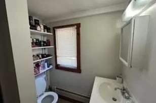 423 North East St, Amherst, MA 01002 - Photo 5