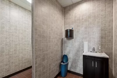 359 Summer St, Fitchburg, MA 01420 - Photo 13