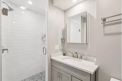 271 W 5th St, Boston, MA 02127 - Photo 23