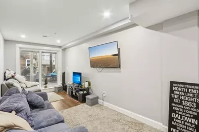 271 W 5th St, Boston, MA 02127 - Photo 7
