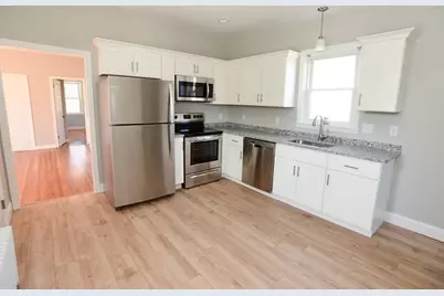 852 Somerset Ave, Taunton, MA 02780 - Photo 5