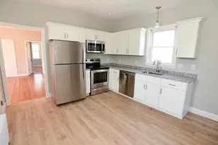 852 Somerset Ave, Taunton, MA 02780 - Photo 5