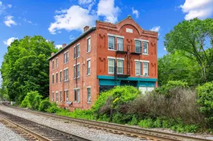 4 Davis St, Shirley, MA 01464 - Photo 3