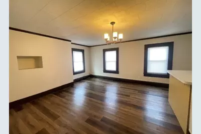 27 Wilcox St #2R, Springfield, MA 01105 - Photo 3