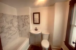 27 Wilcox St, Springfield, MA 01105 - Photo 5