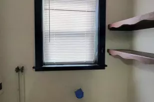 27 Wilcox St, Springfield, MA 01105 - Photo 11