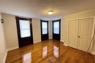 27 Wilcox St, Springfield, MA 01105 - Photo 5