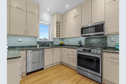 101 Winthrop Rd #1, Brookline, MA 02445 - Photo 9