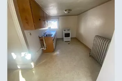 32 Vernon St, Waltham, MA 02453 - Photo 23