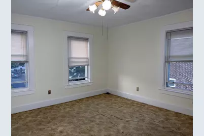 32 Vernon St, Waltham, MA 02453 - Photo 21