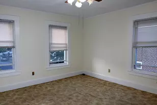 32 Vernon St, Waltham, MA 02453 - Photo 21
