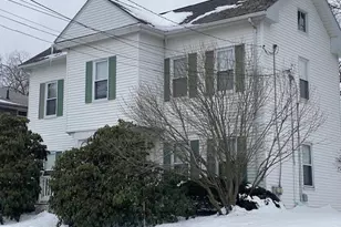 32 Vernon St, Waltham, MA 02453 - Photo 3