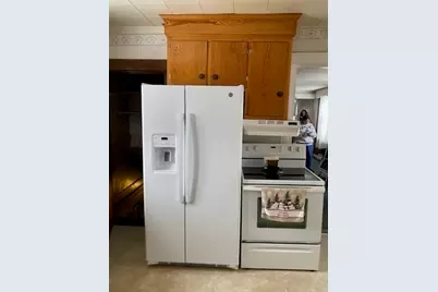 32 Vernon St, Waltham, MA 02453 - Photo 11