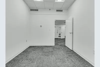 88 Broad St #403, Boston, MA 02110 - Photo 9